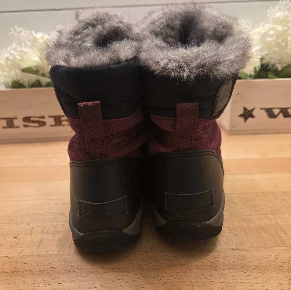 Sorel Tivoli Sport Cattail Boot Maroon Faux Fur Lined Waterproof Womens Size 9.5